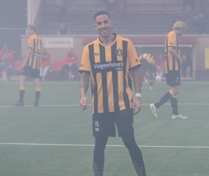 De mist klaart al op, maar Mauro Suarez kan de Argentijnse sfeertaferelen wel waarderen.