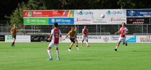 Sem Deri met een strakke pass over de hele.