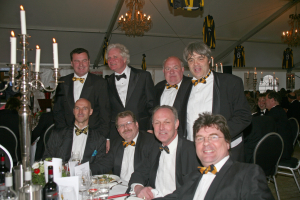 QuaranTalk met .... Pieter Andringa (staand rechts) bij Heerendiner 2013