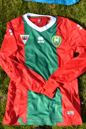 Ado veilingshirt: verkocht