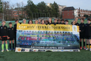 HVV JO11-1 en 3 super trots op deelname Sterrentoernooi 2022