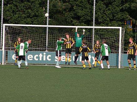 HVV 8 wint thuis van Delft met 1-0