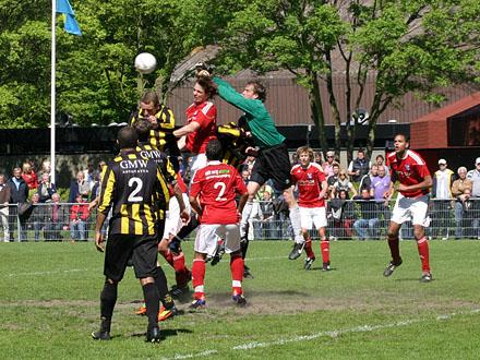 13 mei 2012: HVV bereikt de nacompetitie ten koste van GDA (0-1); Daniël brak zijn vinger en kwam dat seizoen niet meer in actie