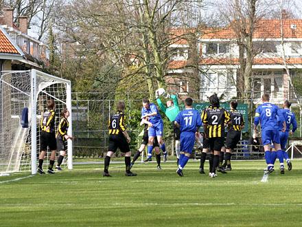 Belangrijk safe op 6 maart 2011 thuis tegen koploper RKAVV dat met de punten van de Diepput vertrok en later kampioen werd. HVV 1 verstierde het kampioensfeestje voor 1 week door in Leidschendam 2-2 te spelen.