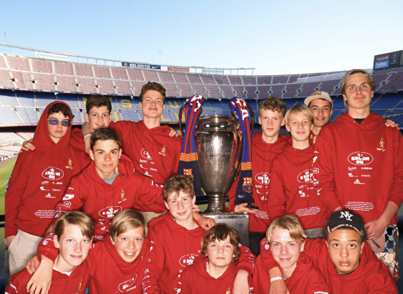 O15-1 met Champions League Cup